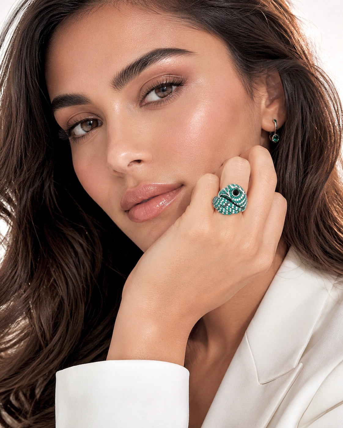 green_eagle_parrot_face_wrapped_wing_black_eye_bird_cz_diamond_ring_jewelry_925_sterling_silver_IGNITE_GEMS_DRG4_model_d