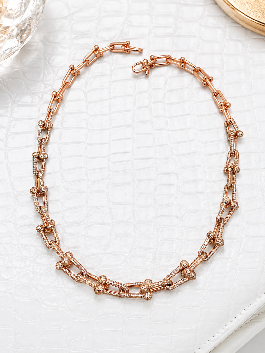one-of-a-kind-extraordinary_horse_shoe_gauge_motif_graduating_link_hardwear_cz_diamond_designer_necklace_rose_gold_plated_925_sterling_silver_jewelry_DNK10_e